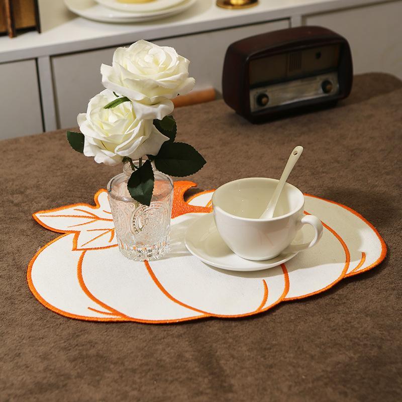 # Halloween Borduurwerk Blad P - Coffee Leaves Tea recensie en prijs
